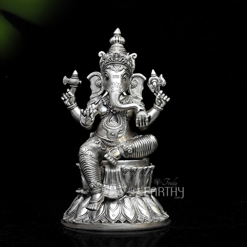 brass ganpati statue