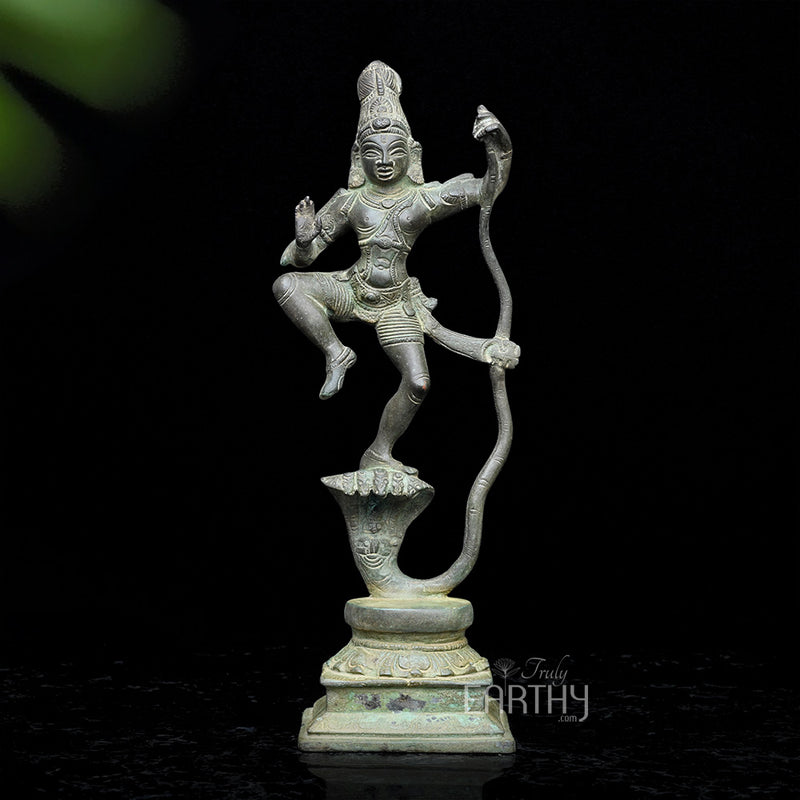 krishna idol on kaliya