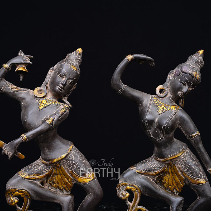 dancing shiva parvati statue, closeup